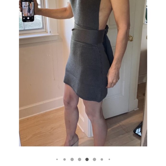 Orchid Convertible Low-Back Mini in Charcoal - Picture 4 of 4